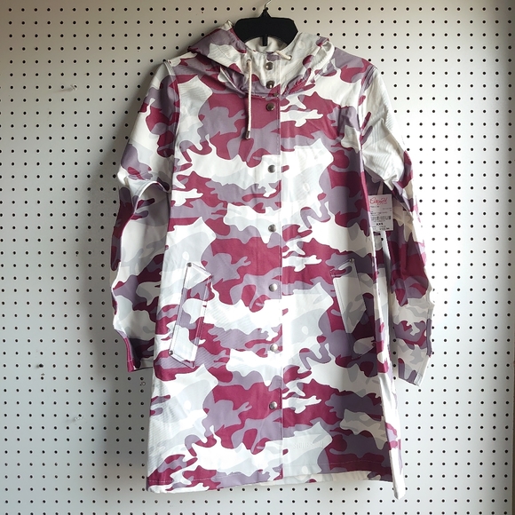 Stutterheim Mosebacke Red Camo Hoodie Raincoat - CHECK LAID FLAT MEASUREMENTS - Picture 6 of 14